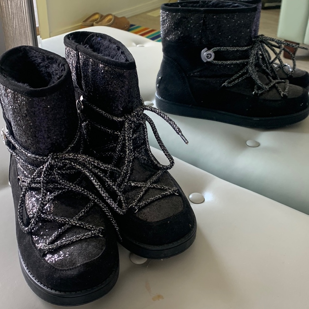 Guess boots